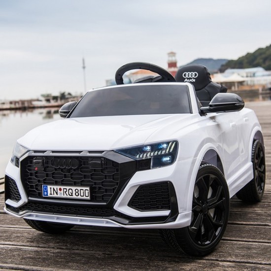 Акумулаторен джип Audi RS Q8 Акумулаторен джип Audi RS Q8